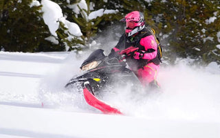 7 Safety Tips for Snowmobilers